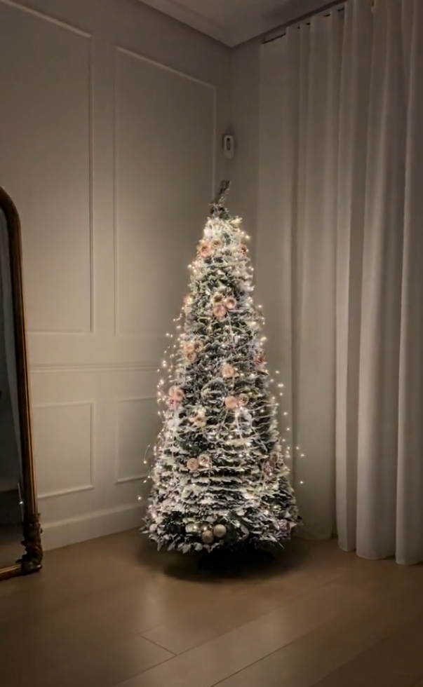 🔔Retractable Christmas tree green leaves 5 feet foldable🎄